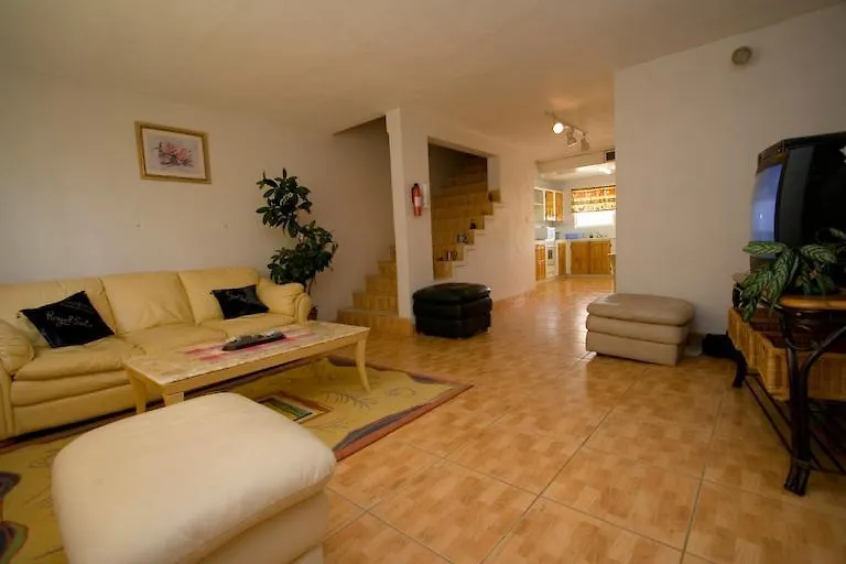 Cool Running Apartments St. George's